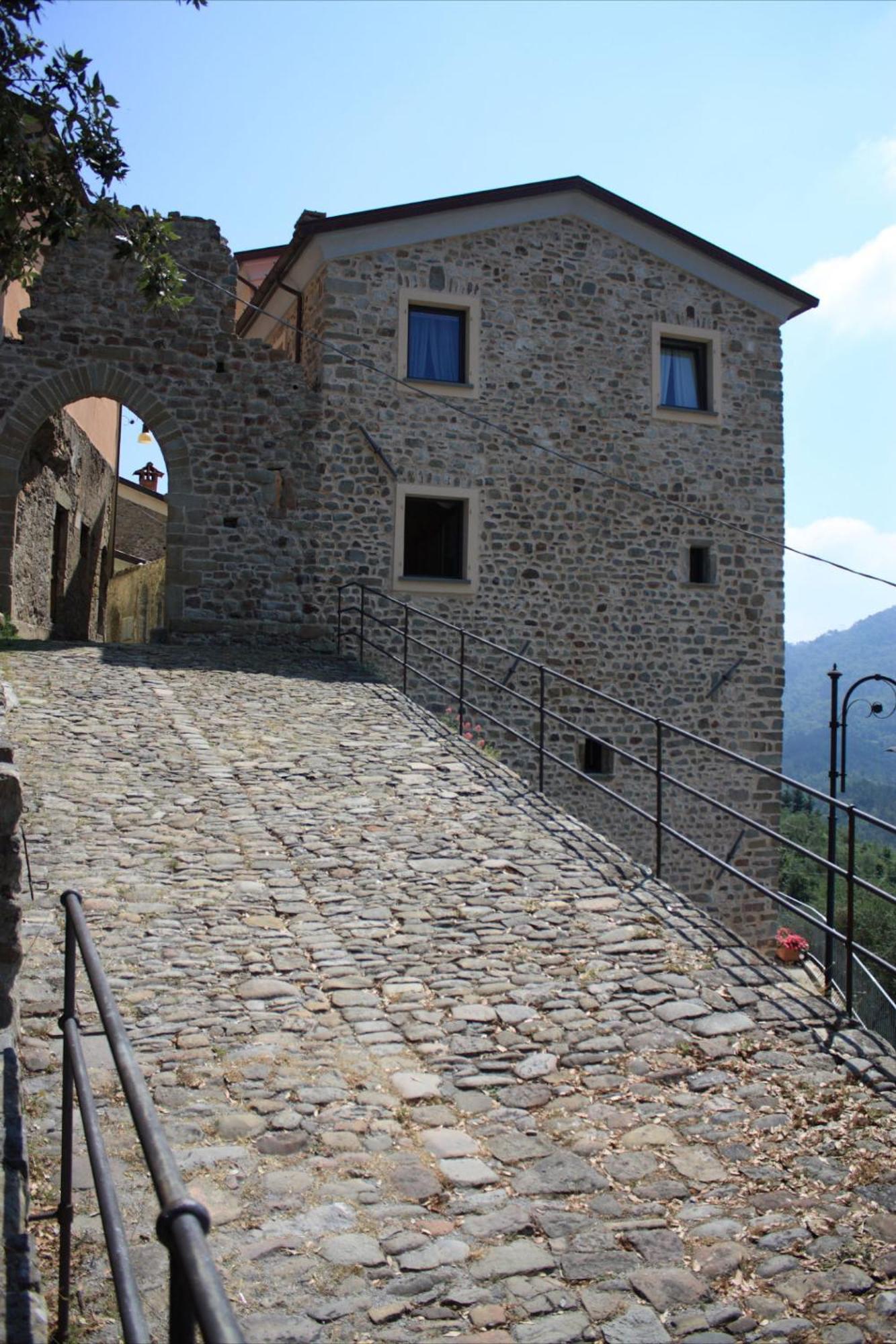 Al Castello Da Annamaria Konuk evi Beverino Dış mekan fotoğraf
